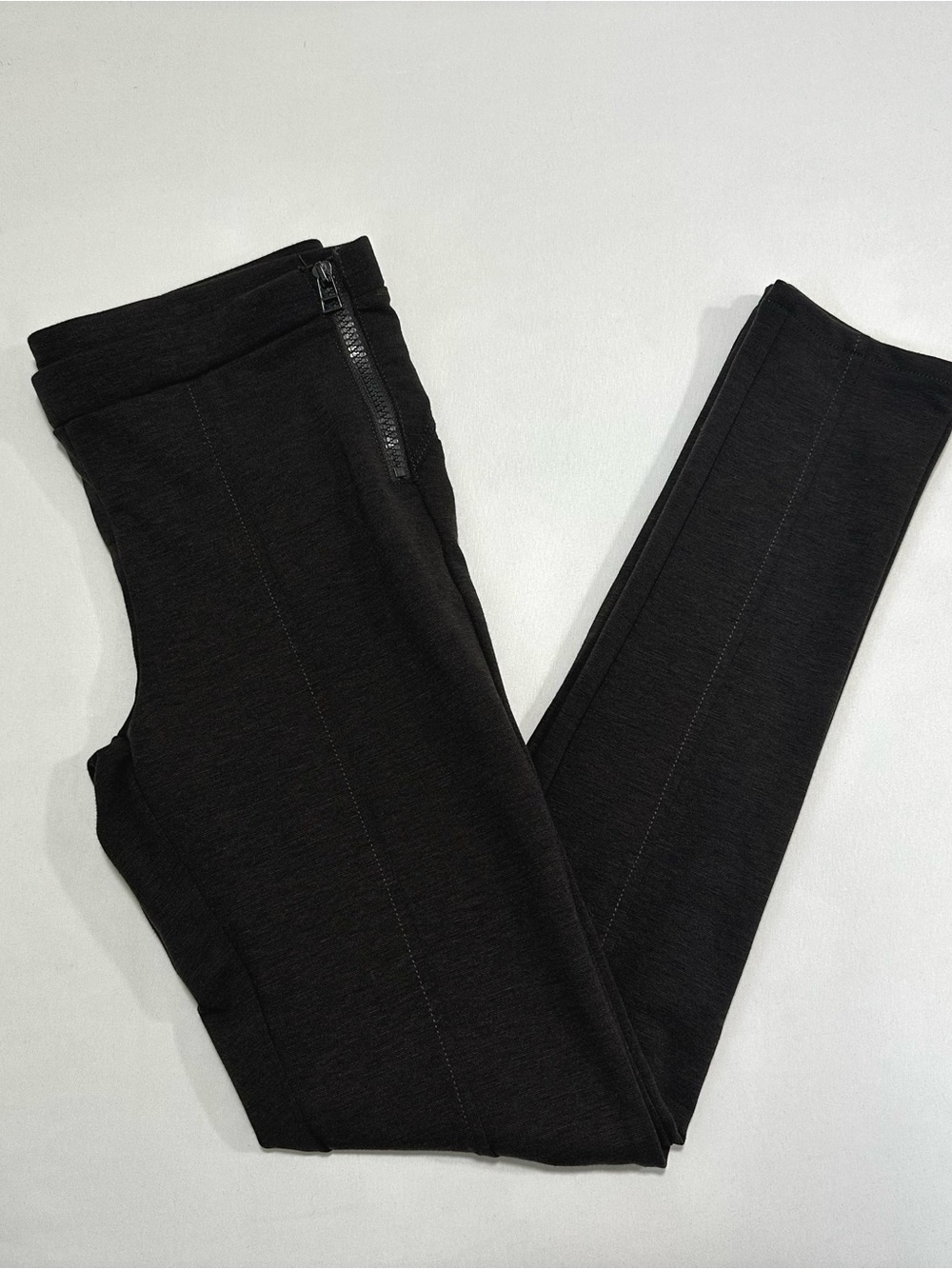 Rewind stretch ponte brown mid-rise  leggings side zipper detail size medium EUC
